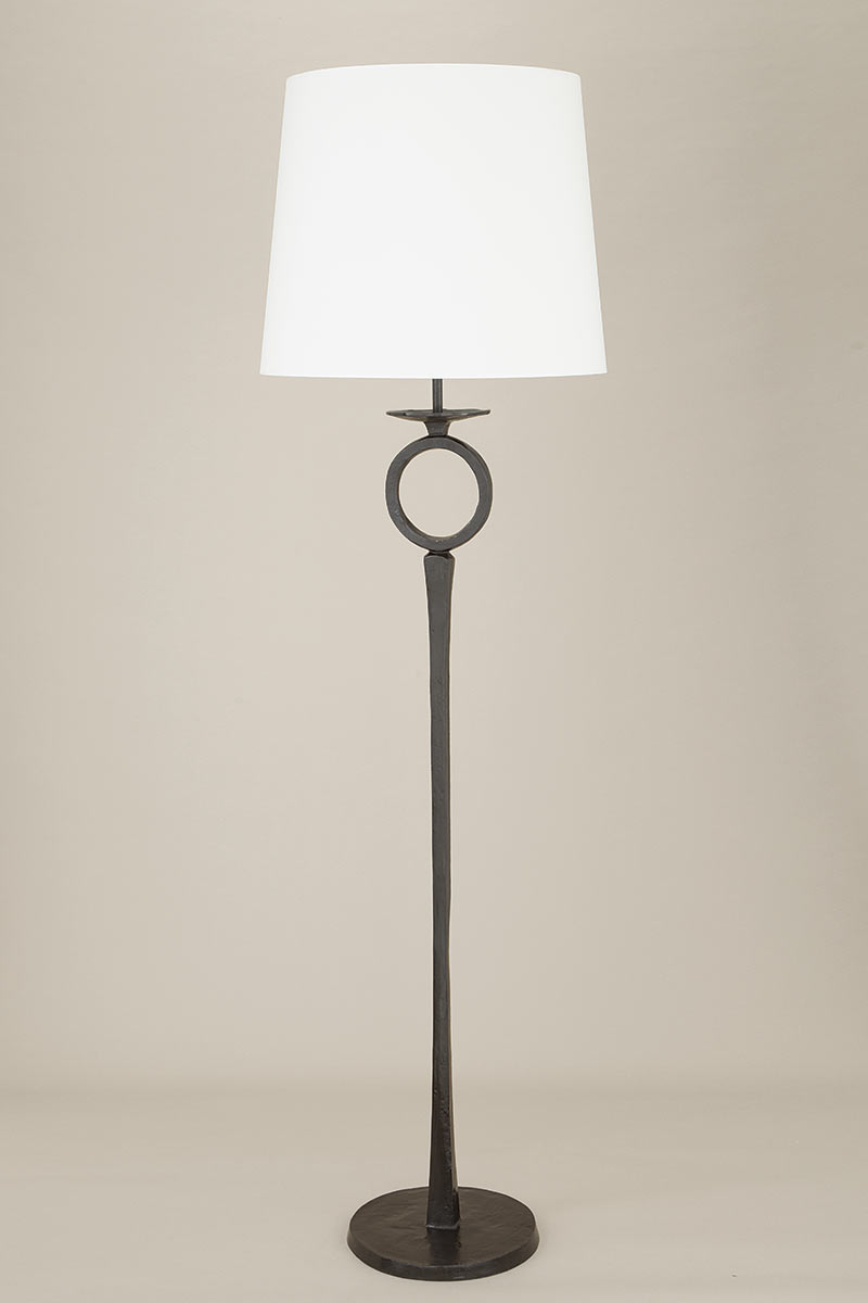 objet-insolite-diego-lampadaire-bronze-patine-Decoris-Interior_Design-Zurich.jpg