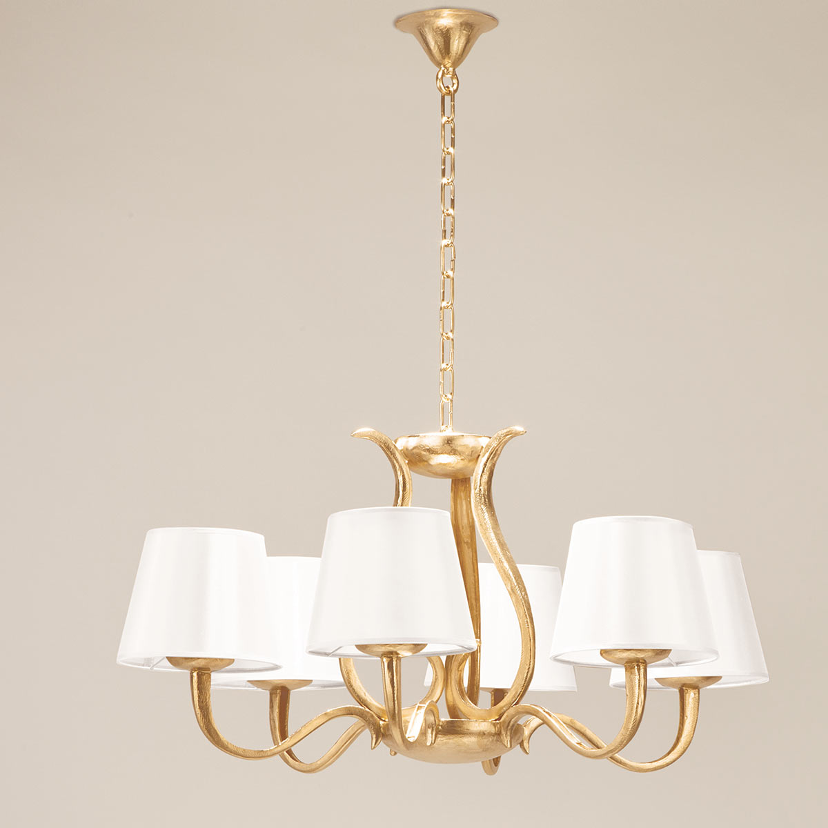 objet-insolite-octave-lustre-bronze-or-Decoris-Interior_Design-Zurich.jpg